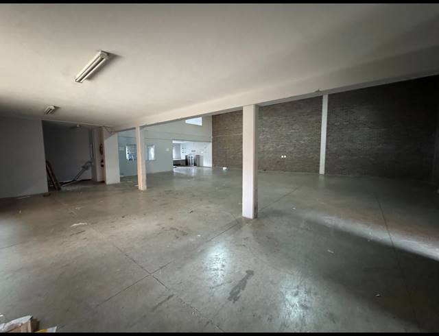 449M² WAREHOUSE TO LET IN STORMILL